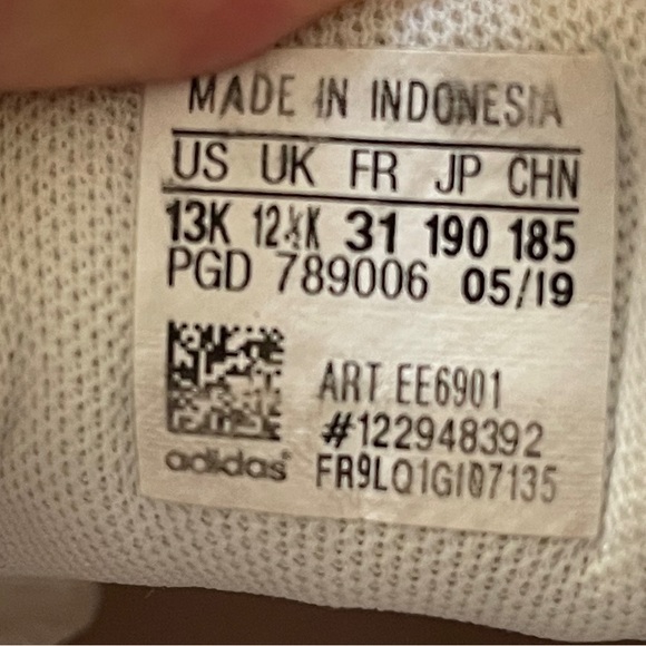 Adidas - Picture 7 of 7